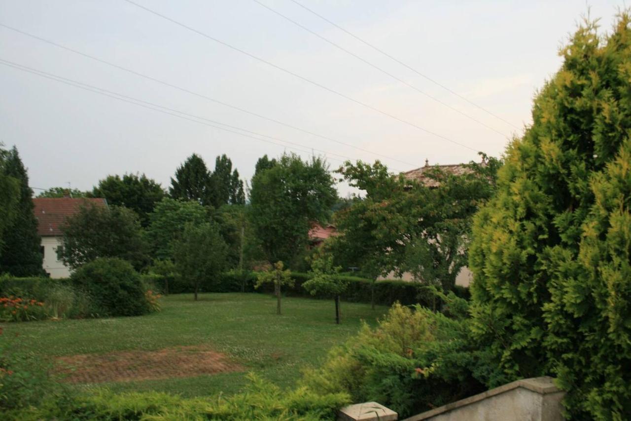 1 Bedroom House 20Min Walk To Centre In Tournus Exteriör bild